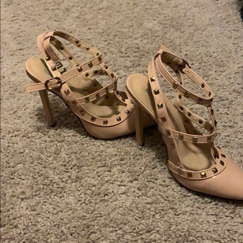 Shoes - Picture 2 of 2